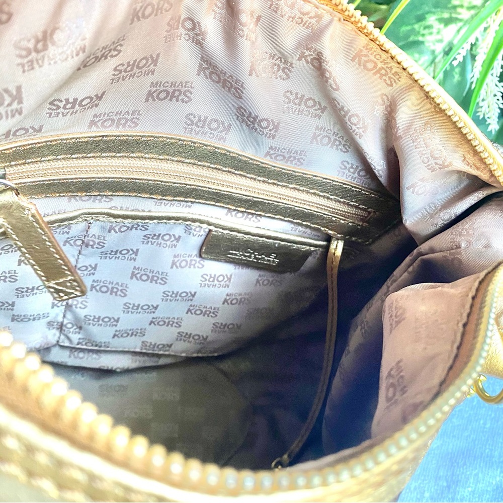 Michael Kors hobo patchwork bag in silver gold and bronze with gold chain EUC - Picture 7 of 13